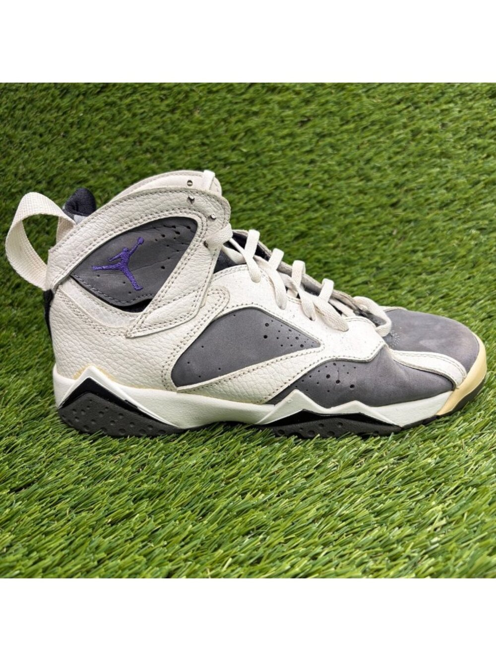 Nike Air Jordan 7 Retro Flint Boys Size 4Y White Gray Athletic Shoes Sneakers